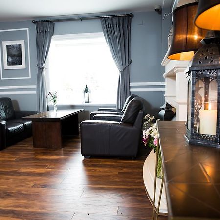 The Gateway Hotel Swinford Extérieur photo